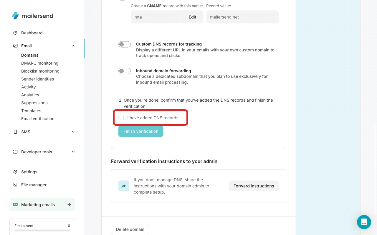 Adicionei a caixa de seleção «Registos DNS» na verificação do MailerSend