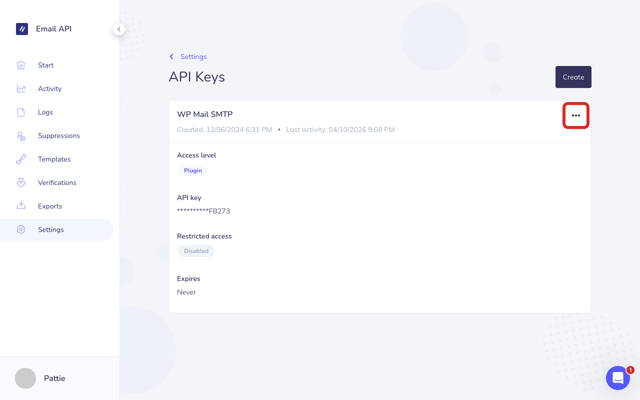 Haz clic en el icono del menú de tres puntos situado junto a tu clave API